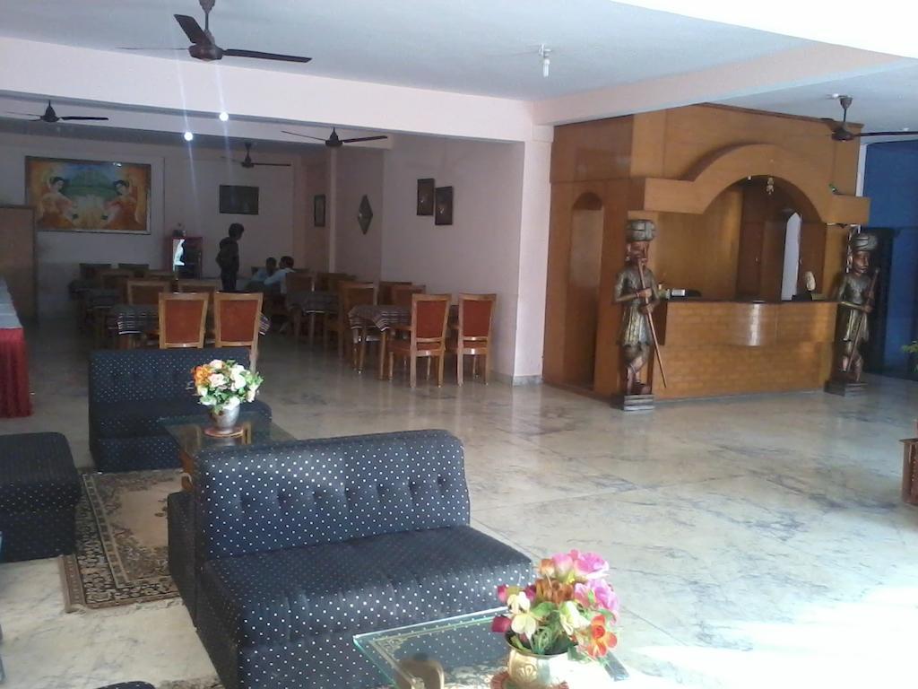 Hotel Sambodhi 보팔 외부 사진